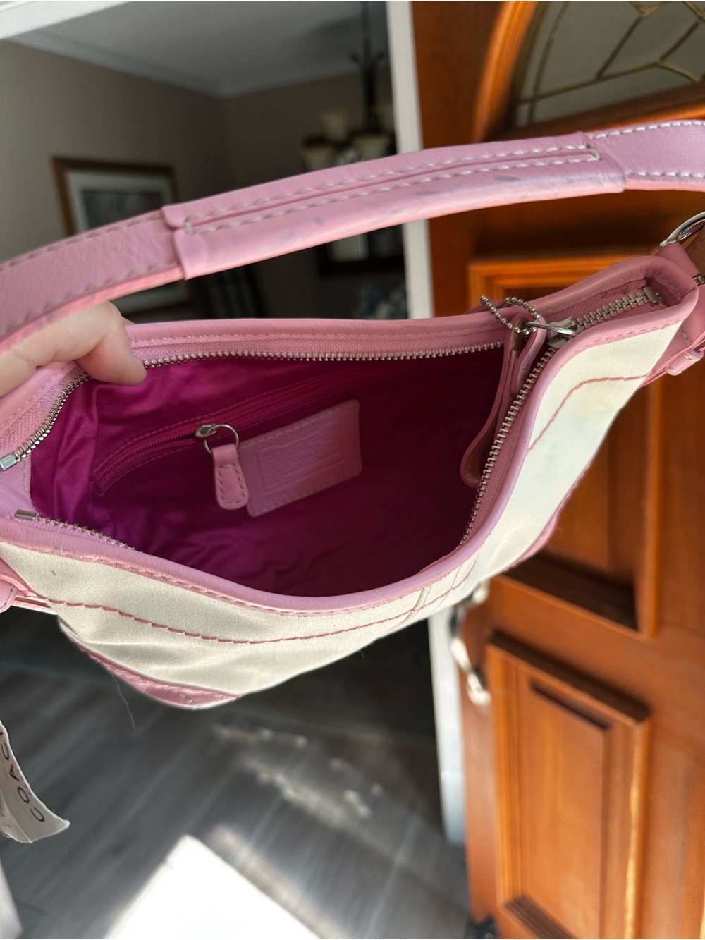 Coach Pink and White small hobo bag y2k - Picture 3 of 7